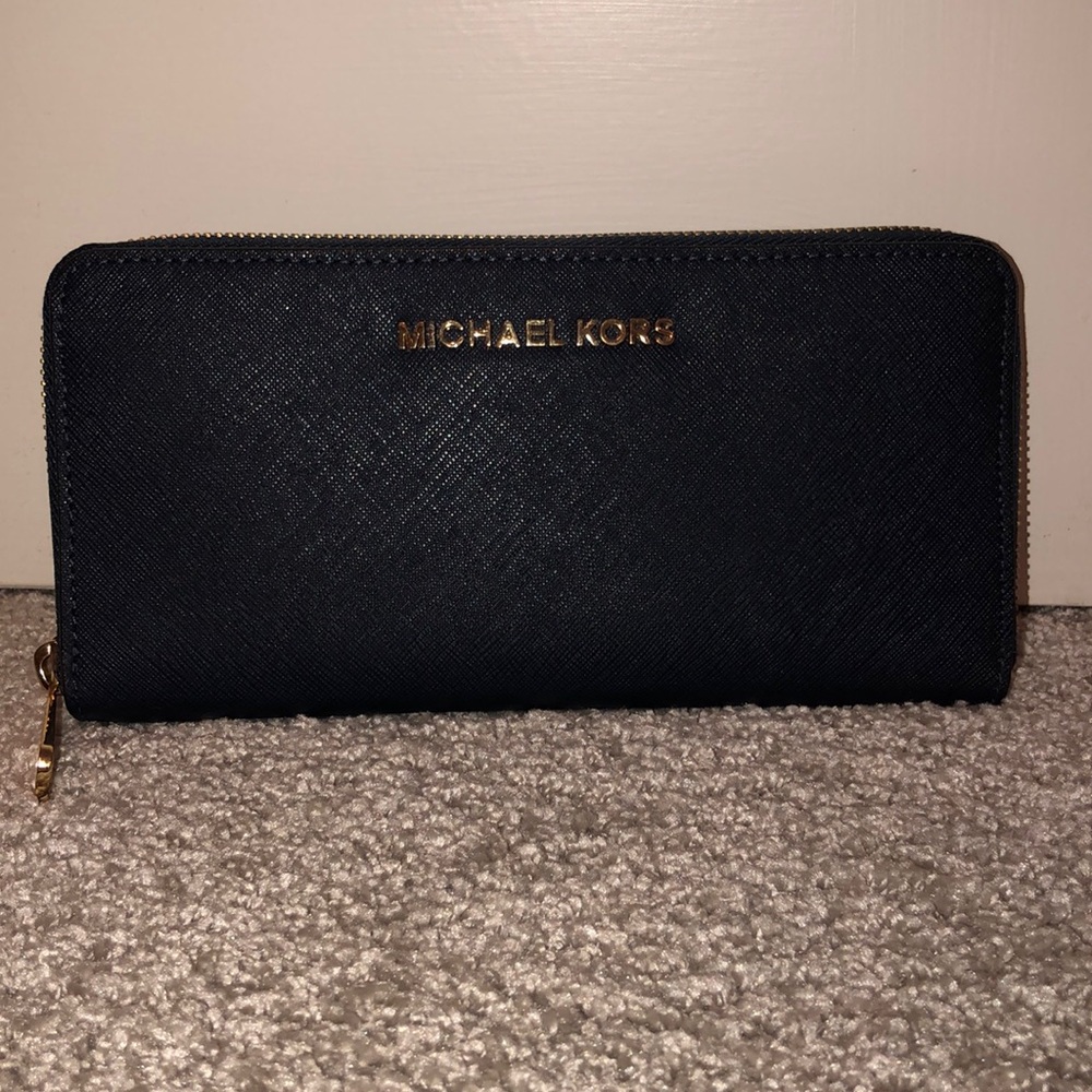 Michael Kors Navy Wallet